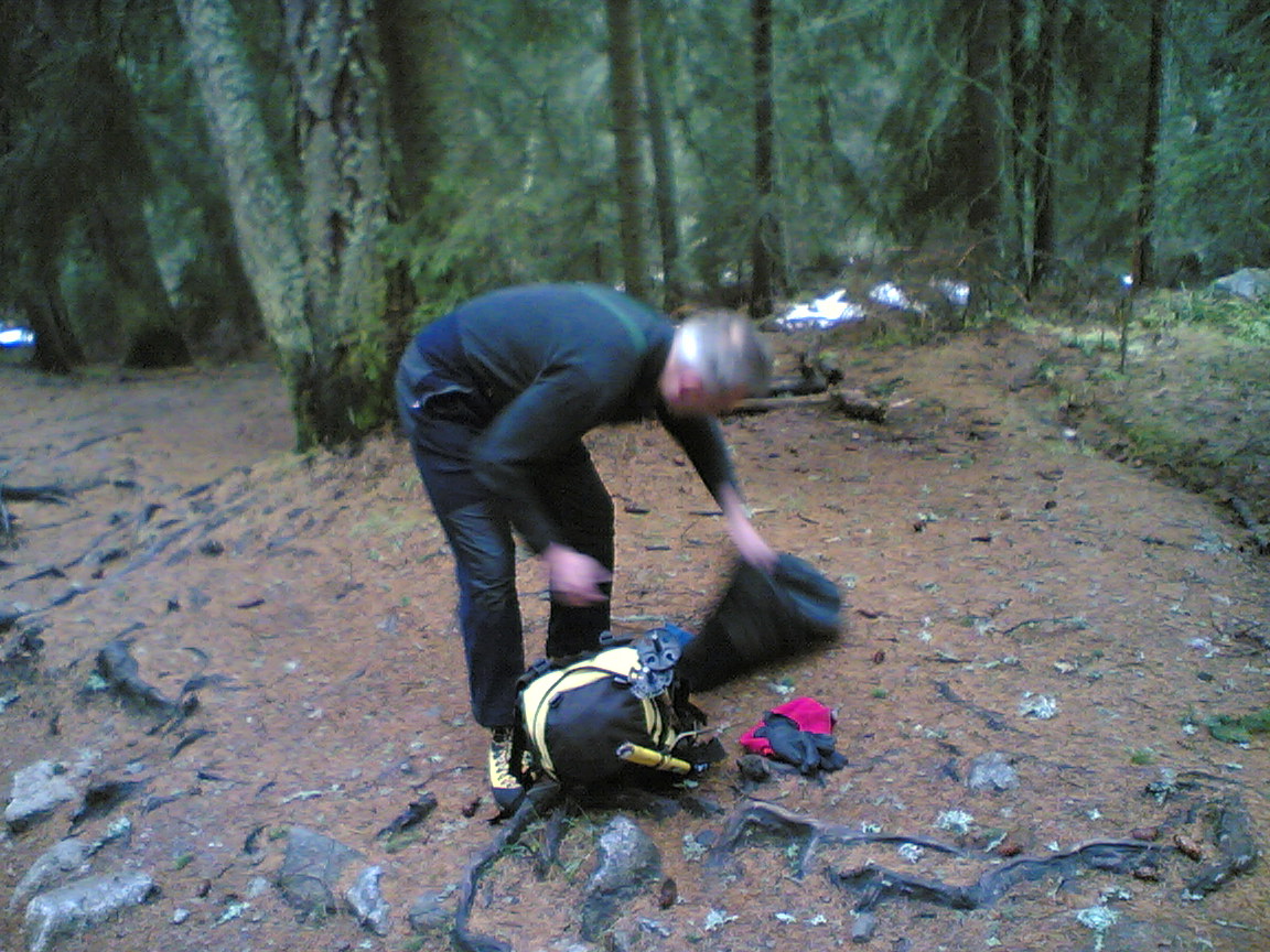 Bandi &ouml;lt&ouml;zk&ouml;dik